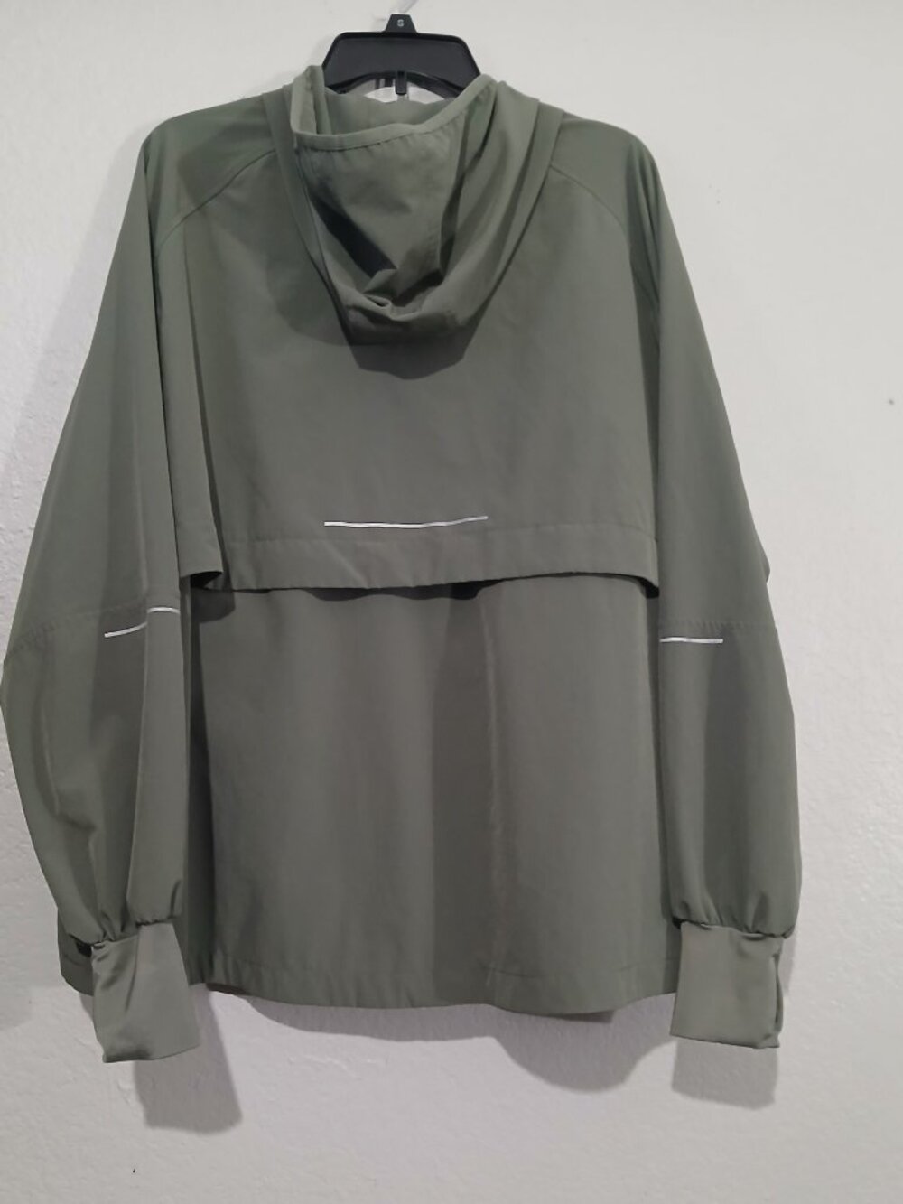 H&M DryMove Running Jacket - Picture 9 of 10